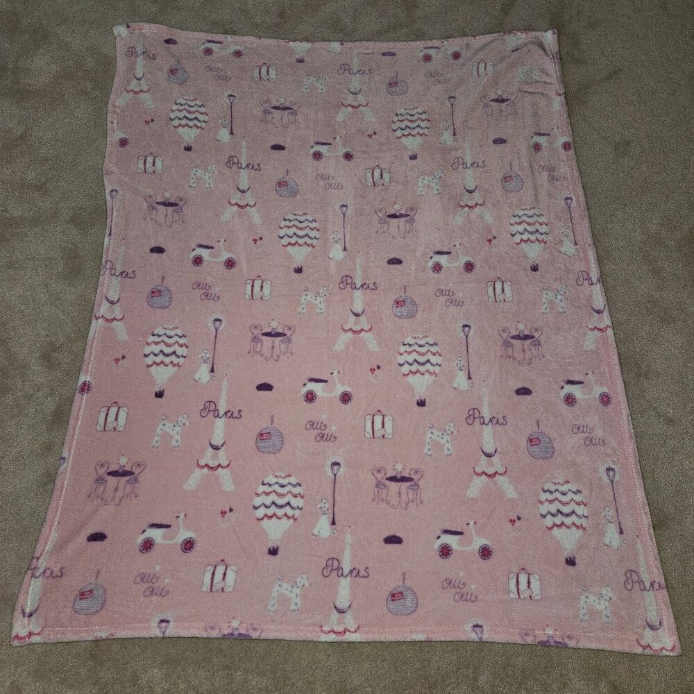 Paris France Oui Fleece Throw Blanket 48x60 Pink White Purple Eiffel Tower Cafe